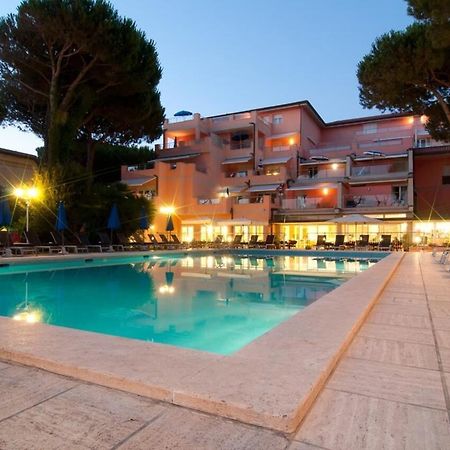 Versilia Palace Hotel Marina di Pietrasanta Esterno foto