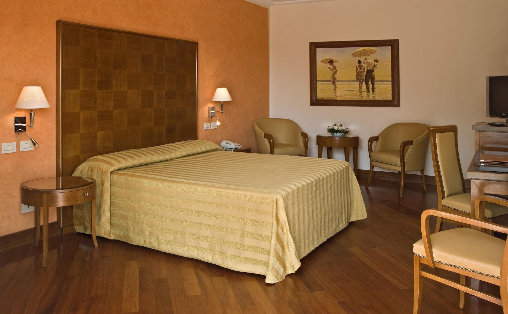 Versilia Palace Hotel Marina di Pietrasanta Esterno foto