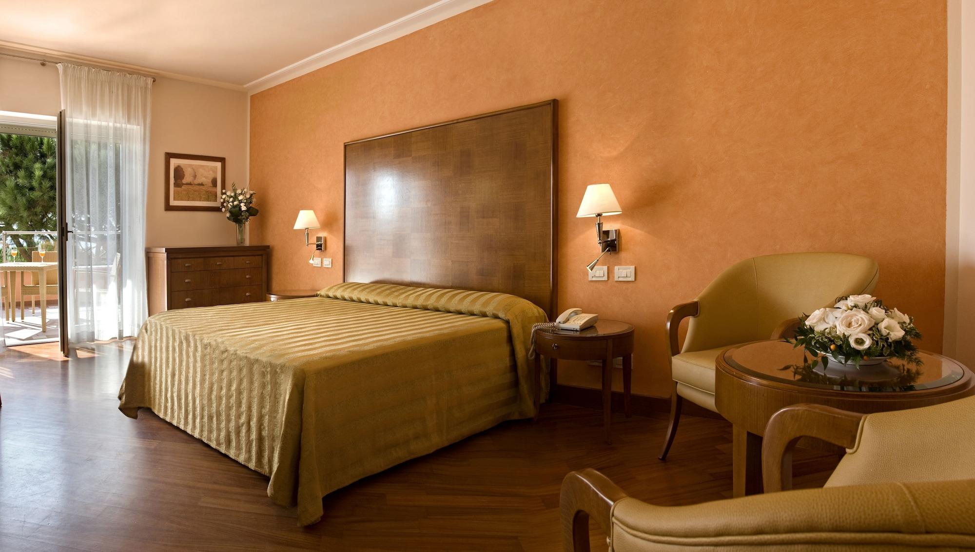 Versilia Palace Hotel Marina di Pietrasanta Esterno foto