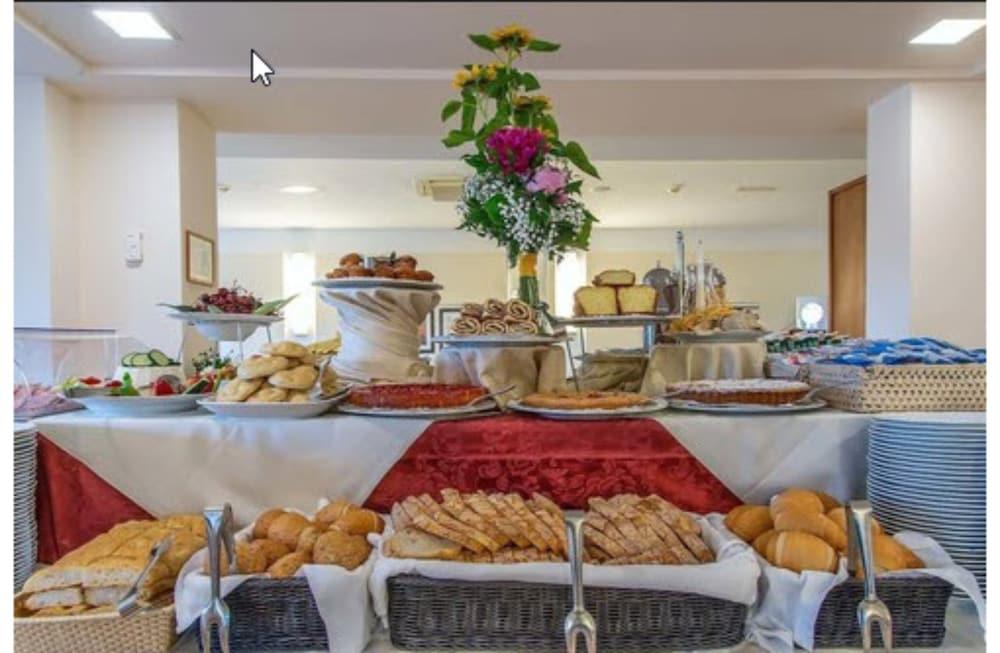 Versilia Palace Hotel Marina di Pietrasanta Esterno foto