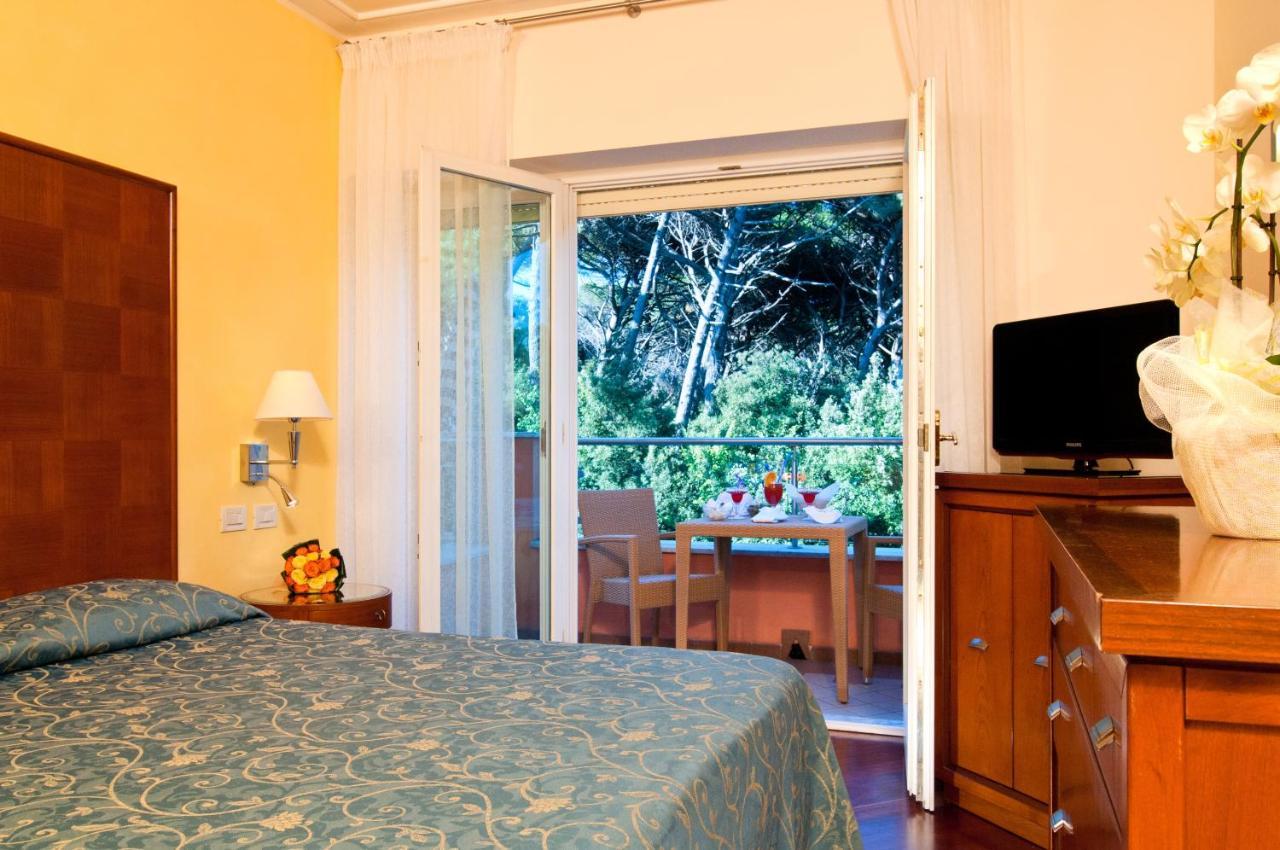 Versilia Palace Hotel Marina di Pietrasanta Esterno foto