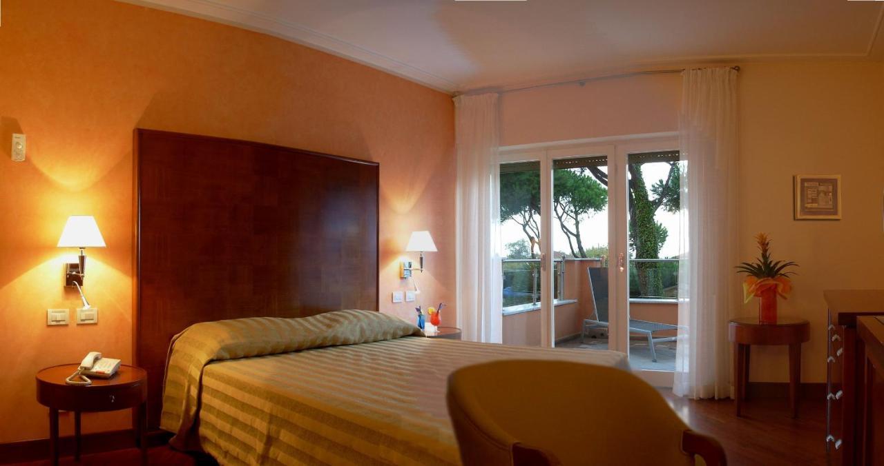 Versilia Palace Hotel Marina di Pietrasanta Esterno foto