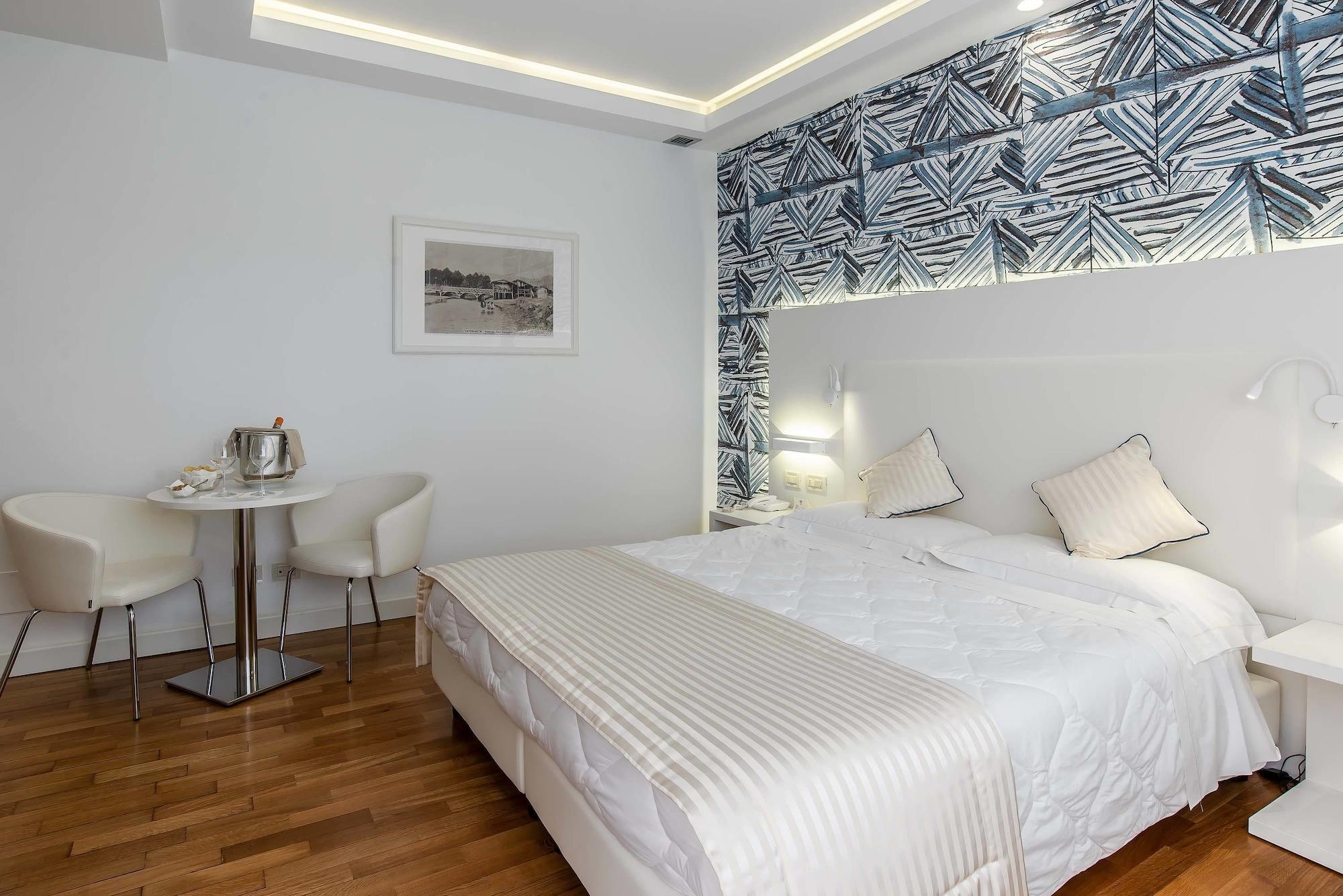 Versilia Palace Hotel Marina di Pietrasanta Esterno foto