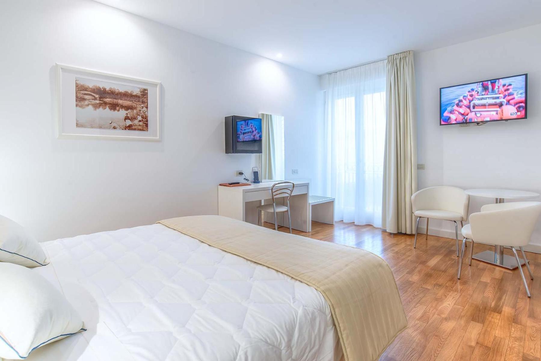 Versilia Palace Hotel Marina di Pietrasanta Esterno foto