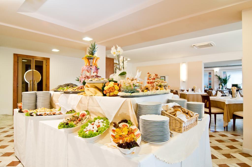 Versilia Palace Hotel Marina di Pietrasanta Esterno foto