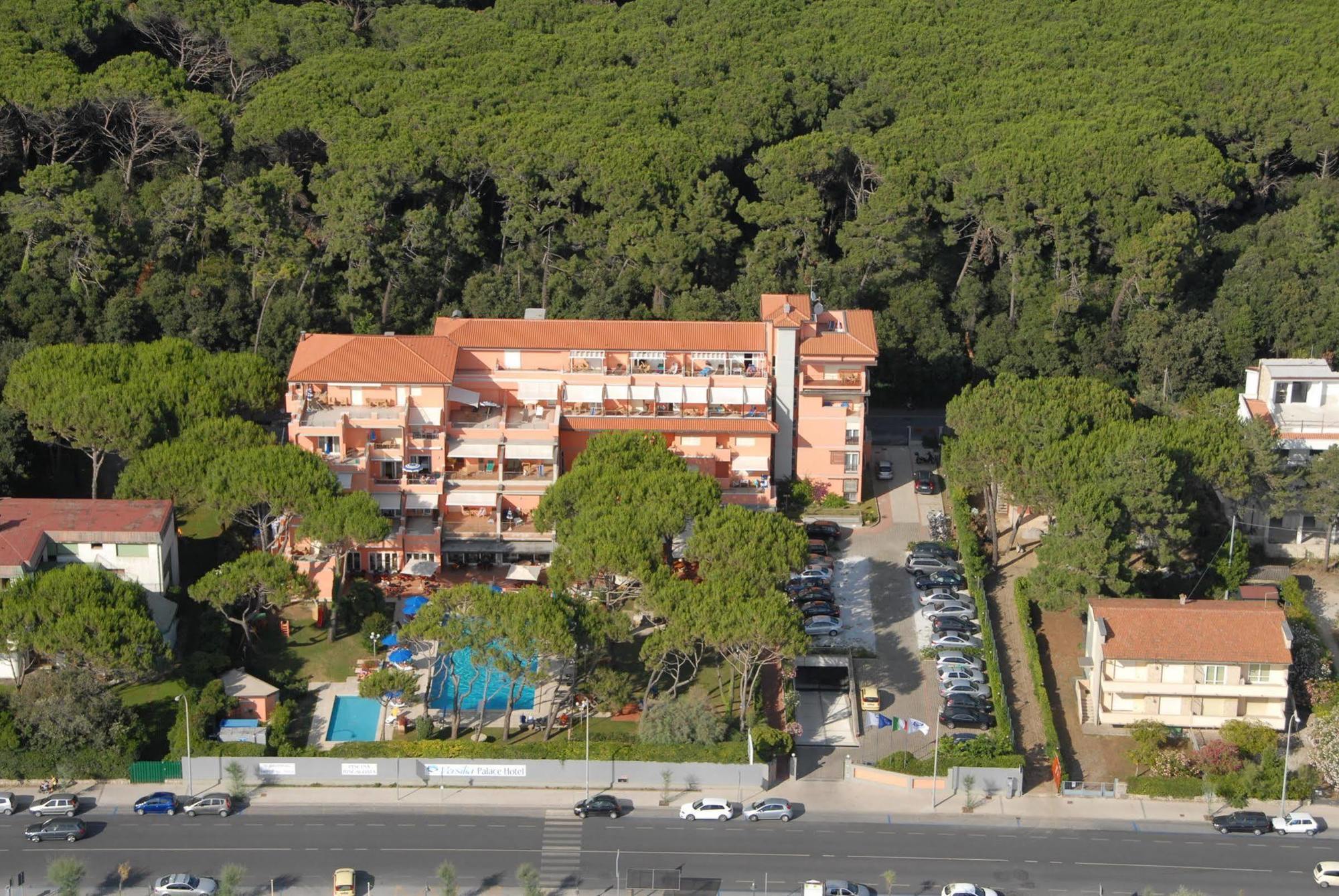 Versilia Palace Hotel Marina di Pietrasanta Esterno foto